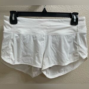 White Lululemon Speed Up Lined Short 2.5 size 4